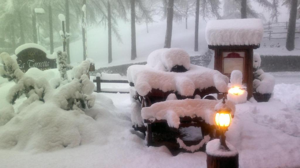 La Torretta Hotel Challand-Saint-Anselme ภายนอก รูปภาพ
