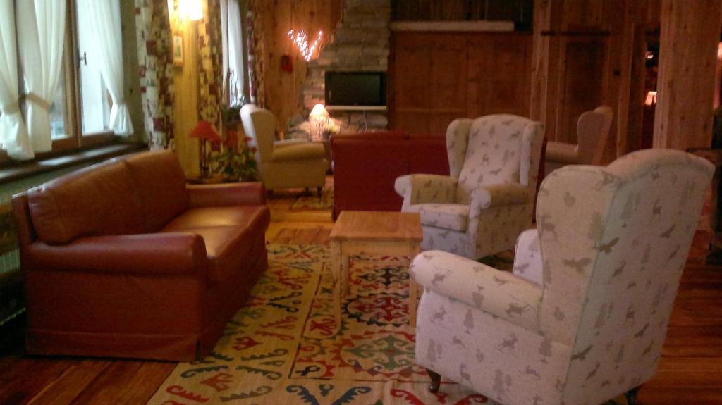La Torretta Hotel Challand-Saint-Anselme ภายนอก รูปภาพ