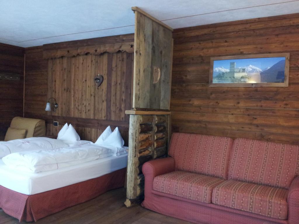 La Torretta Hotel Challand-Saint-Anselme ภายนอก รูปภาพ