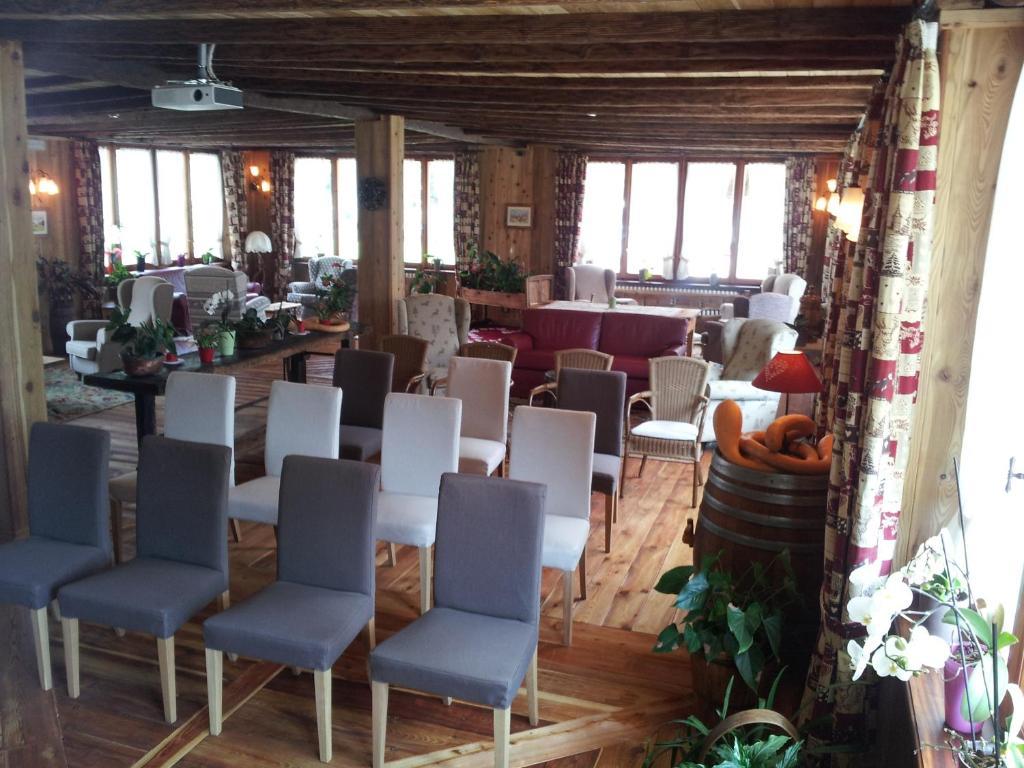 La Torretta Hotel Challand-Saint-Anselme ภายนอก รูปภาพ