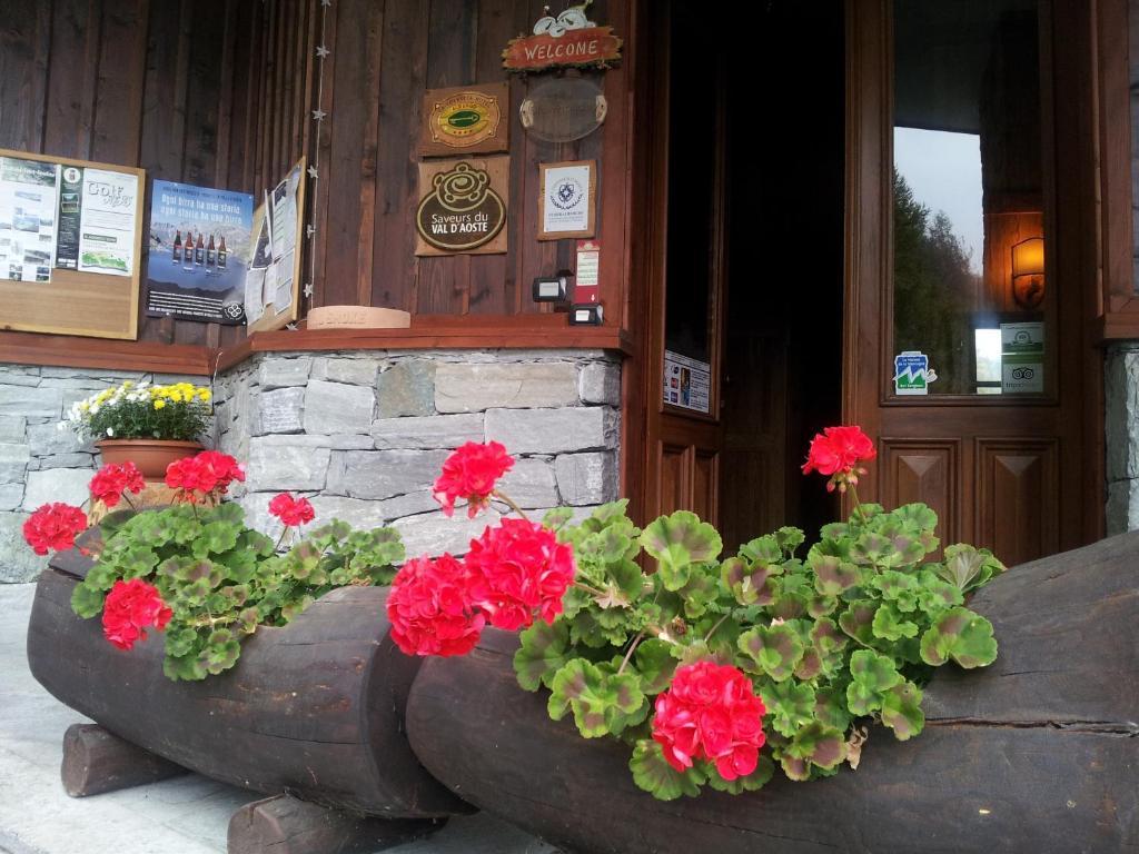 La Torretta Hotel Challand-Saint-Anselme ภายนอก รูปภาพ